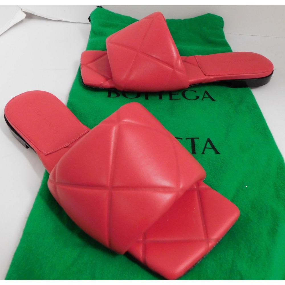 BOTTEGA VENETA Red Quilted Lido Mule‎ Flat Sandals 35
